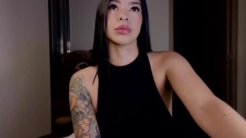    online show from 11-12-25, 03:51