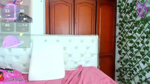 Naomi Andrea Daviss online show from 04-23-26, 01:35