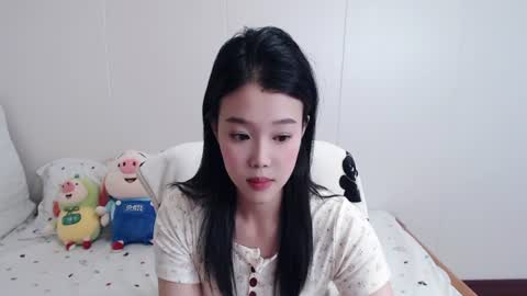 Snapshot of andreakimr chatting on 07-17-26, 02:29 andreakimr online show from 07-17-26, 02:29
