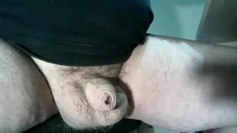 Snapshot of andreas40cc chatting on 10-30-25, 12:17 Andreas40CC online show from 10-30-25, 12:17