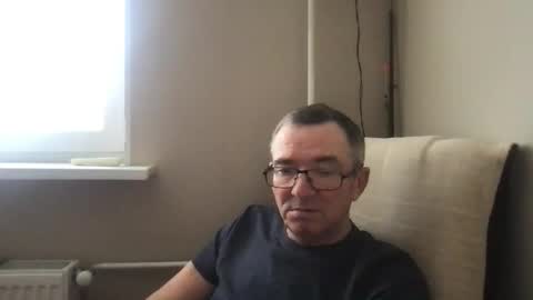 Snapshot of andreass60 chatting on 01-06-26, 09:57 andreass60 online show from 01-06-26, 09:57