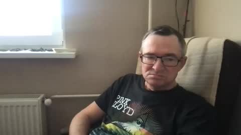 Snapshot of andreass60 chatting on 01-12-26, 08:30 andreass60 online show from 01-12-26, 08:30