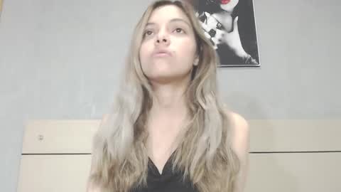 andreau 19 online show from 02-04-25, 05:12