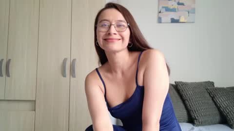 Snapshot of andreawine89 chatting on 07-10-26, 09:28 Andrea see you soon 20 january 300 pm GMT 5 online show from 07-10-26, 09:28