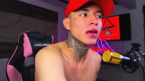 Snapshot of andrees_s chatting on 09-29-25, 01:44 andrees_s online show from 09-29-25, 01:44