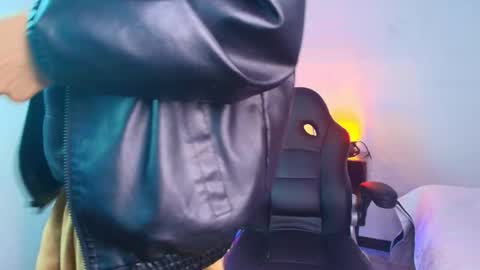 andreew_style_ online show from 03-23-26, 06:56