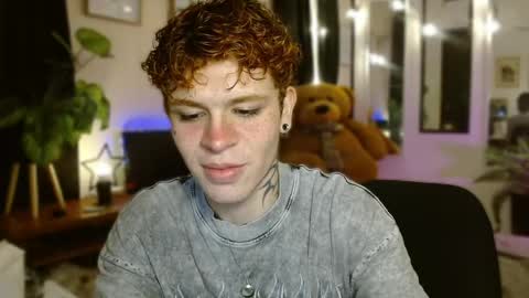 Snapshot of andreewwolffman chatting on 06-03-26, 01:14 Andrew online show from 06-03-26, 01:14