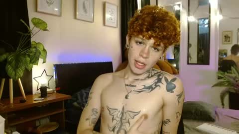 Snapshot of andreewwolffman chatting on 06-03-26, 02:33 Andrew online show from 06-03-26, 02:33