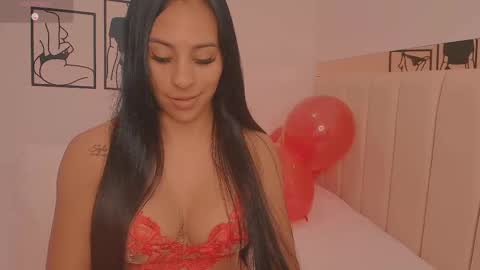Snapshot of andreita__bustamante chatting on 02-15-25, 01:31 andreita__bustamante online show from 02-15-25, 01:31