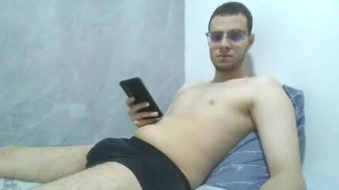 andres129494 online show from 04-13-26, 01:44