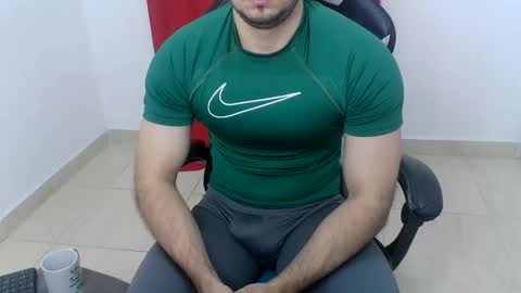 andres180950734 online show from 09-12-25, 11:10