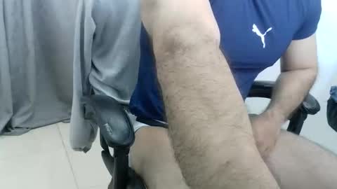 andres180950734 online show from 04-20-26, 11:46