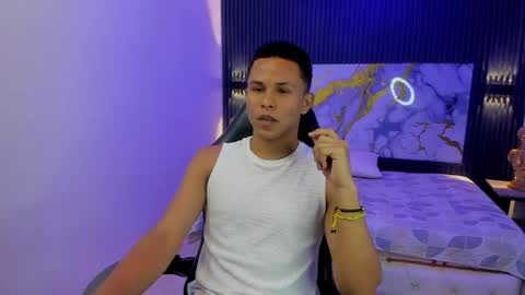 IM ANDRES online show from 04-06-26, 02:42
