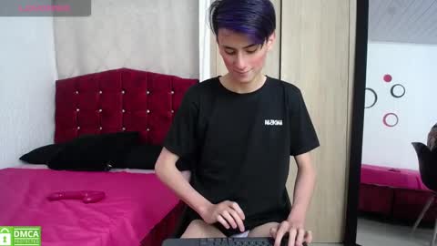 Snapshot of andres992563 chatting on 01-07-25, 03:44 Alann online show from 01-07-25, 03:44