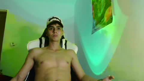 Snapshot of andres_2977 chatting on 07-30-26, 07:57 Andres 2977 online show from 07-30-26, 07:57