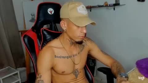 Snapshot of andres_white chatting on 02-01-26, 05:39 Andres white online show from 02-01-26, 05:39