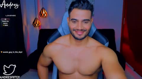 Snapshot of andresfiit chatting on 12-20-24, 01:33 Andres online show from 12-20-24, 01:33
