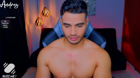 Snapshot of andresfiit chatting on 12-22-24, 03:22 Andres online show from 12-22-24, 03:22