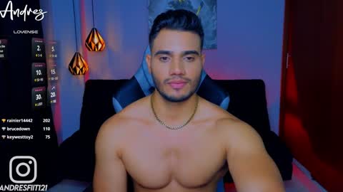Snapshot of andresfiit chatting on 12-25-24, 12:58 Andres online show from 12-25-24, 12:58