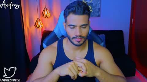 Snapshot of andresfiit chatting on 01-27-25, 06:52 Andres online show from 01-27-25, 06:52