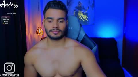 Snapshot of andresfiit chatting on 02-16-25, 10:54 Andres online show from 02-16-25, 10:54