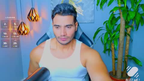 Snapshot of andresfiit chatting on 09-14-25, 11:59 Andres online show from 09-14-25, 11:59