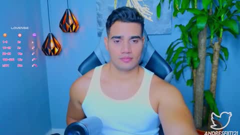 Snapshot of andresfiit chatting on 09-28-25, 01:44 Andres online show from 09-28-25, 01:44