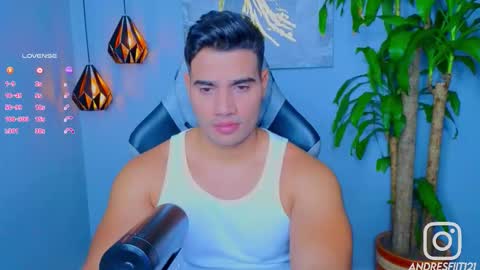 Snapshot of andresfiit chatting on 09-28-25, 09:42 Andres online show from 09-28-25, 09:42