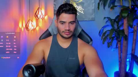 Snapshot of andresfiit chatting on 10-22-25, 04:24 Andres online show from 10-22-25, 04:24