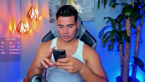 Andres online show from 10-25-25, 04:09