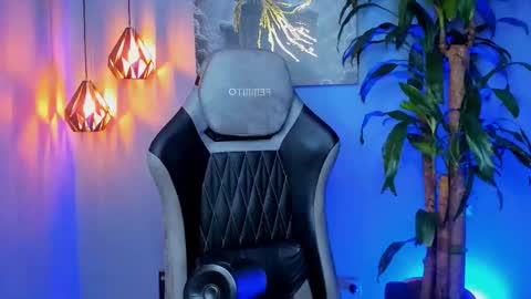 Snapshot of andresfiit chatting on 11-14-25, 01:48 Andres online show from 11-14-25, 01:48