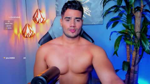 Snapshot of andresfiit chatting on 11-29-25, 02:14 Andres online show from 11-29-25, 02:14