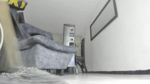 Isa  --------- online show from 01-20-25, 02:53