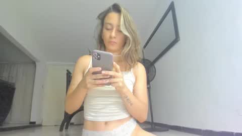 Isa  --------- online show from 01-27-25, 12:12