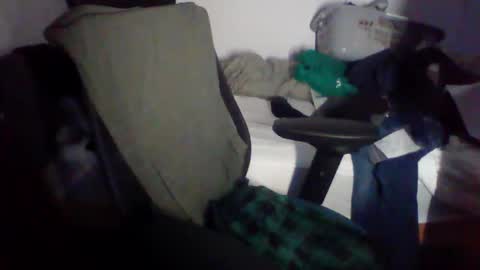 andresse_lat online show from 04-12-26, 08:19