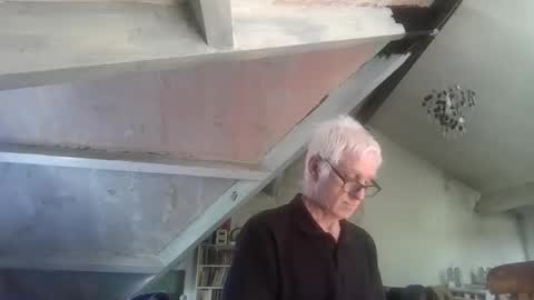 Snapshot of andrew160258 chatting on 05-02-26, 01:05 Andrew online show from 05-02-26, 01:05