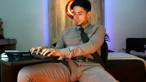 Andrew online show from 11-13-25, 03:27