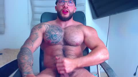 Snapshot of andrew_holden__ chatting on 01-09-25, 11:34 andrew_holden__ online show from 01-09-25, 11:34