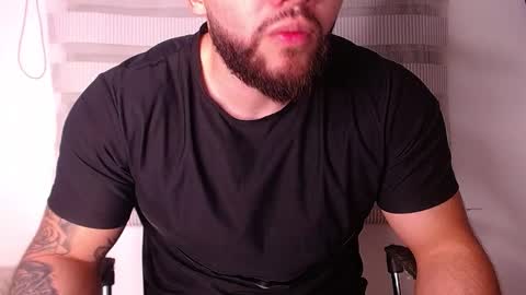 Snapshot of andrew_holden__ chatting on 11-26-25, 11:50 andrew_holden__ online show from 11-26-25, 11:50