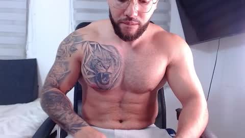 Snapshot of andrew_holden__ chatting on 01-12-26, 11:32 andrew_holden__ online show from 01-12-26, 11:32