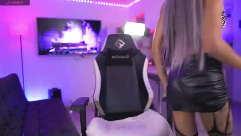 ---     online show from 09-26-25, 01:42