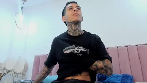 Snapshot of andrew_sanders69 chatting on 01-06-26, 07:50 andrew_sanders69 online show from 01-06-26, 07:50