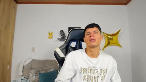 andrew_thopsom online show from 01-09-26, 01:03