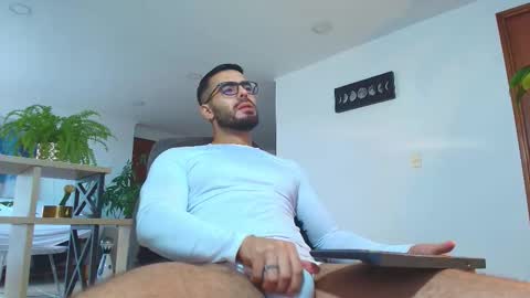 ANDREW WEST online show from 11-27-25, 11:45