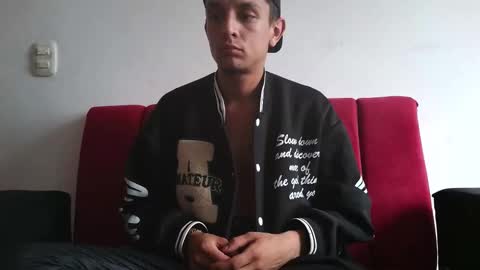 Snapshot of andrewcooper1 chatting on 02-12-26, 05:08 andrew online show from 02-12-26, 05:08