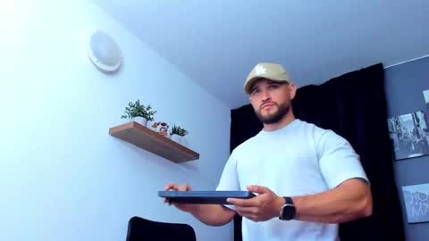 Andrew Diaz online show from 11-16-25, 10:10