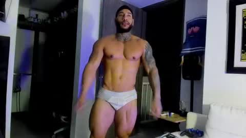 Snapshot of andrewjohnson0 chatting on 06-18-26, 04:24 Andrew Johnson online show from 06-18-26, 04:24