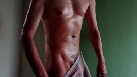 Snapshot of andrewmature chatting on 06-09-26, 05:57 andrewmature online show from 06-09-26, 05:57