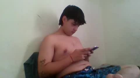 Snapshot of andrewsmile_ chatting on 09-27-25, 04:12 ANDREW online show from 09-27-25, 04:12