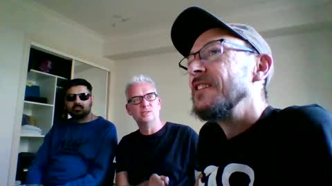 Snapshot of andrewsroom chatting on 07-31-26, 10:20 BatorBro online show from 07-31-26, 10:20